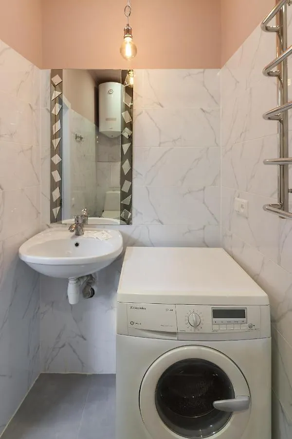 Apartment Panteleimona Kulisha 27 Lviv